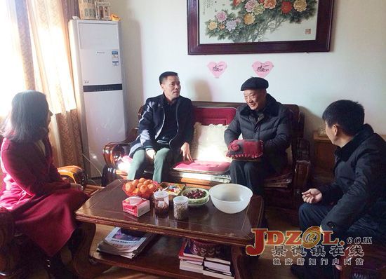 市领导走访慰问纪委机关部分离退休老同志