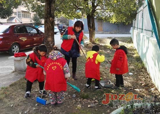 昌河街道北景苑社区:整治环境我们在行动