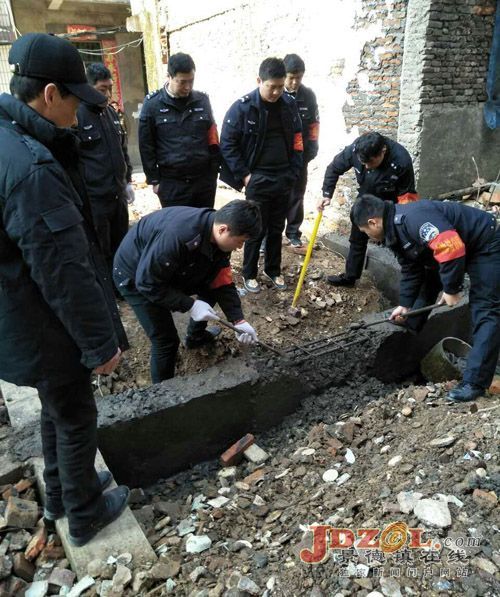 珠山街道莲社路社区:整治“两违”不放松