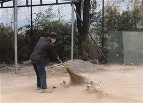 环境大整治 市二院开展主题党日活动