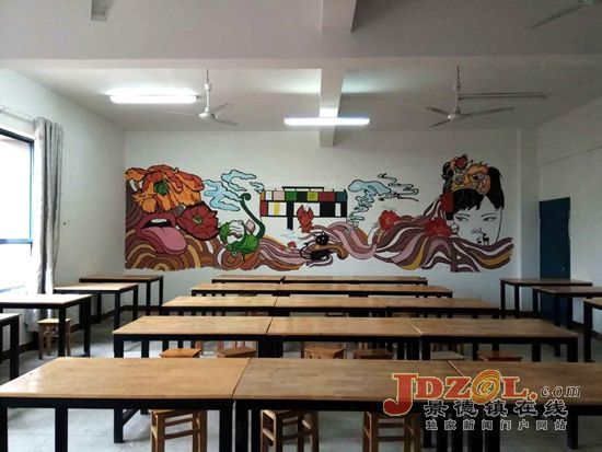 景德镇学院学生手绘教室美化校园文化环境