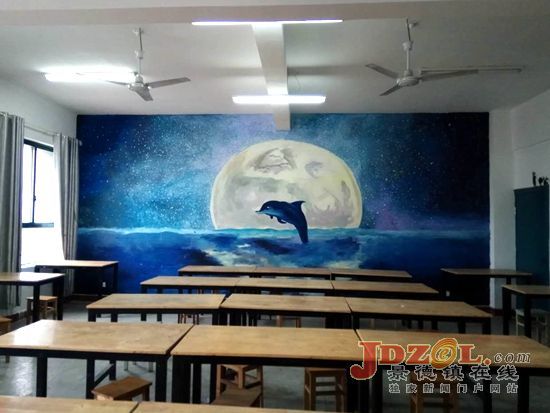 景德镇学院学生手绘教室美化校园文化环境