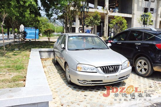 [黑榜]“僵尸车”，请勿占用公共停车资源