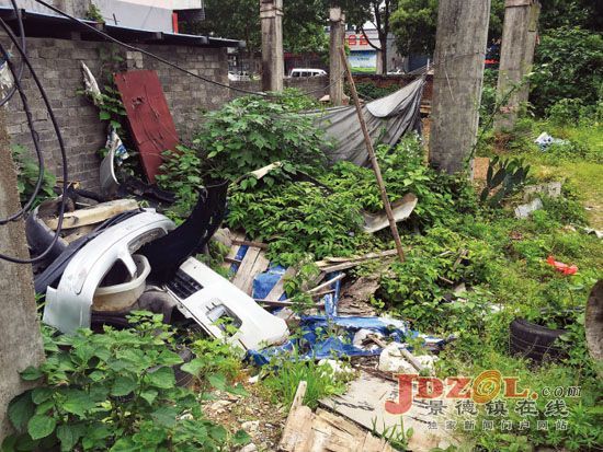 [黑榜]嘉华园小区环境脏乱差，居民有意见