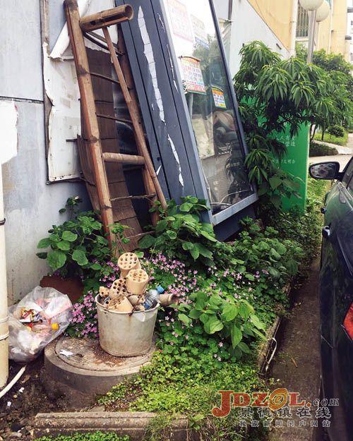 [黑榜]嘉华园小区环境脏乱差，居民有意见