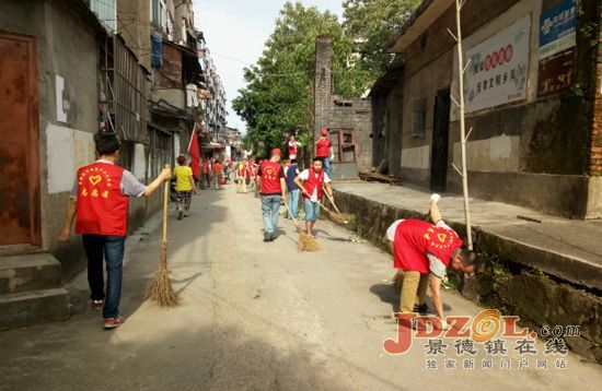 市瓷发局开展“美化城市志愿者先行”活动
