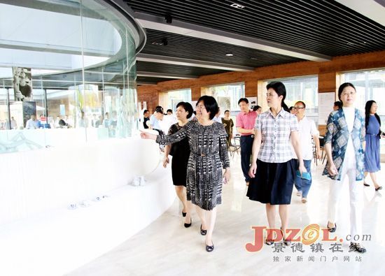 全省创建国家卫生城市现场推进会在景召开