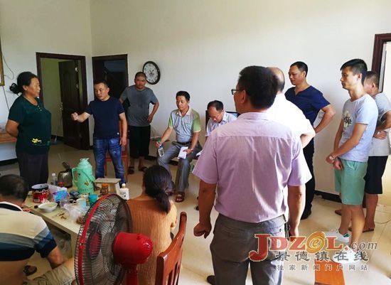 浮梁县农业局联合县有关部门开展清河行动