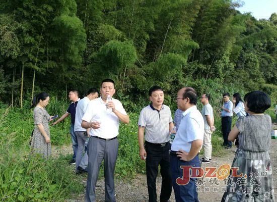 省财政厅督查组到湘湖镇开展扶贫资金调研