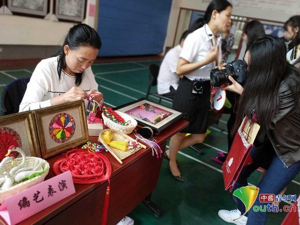 【喜迎十九大·文脉颂中华】指尖上的山西：匠心里的中国