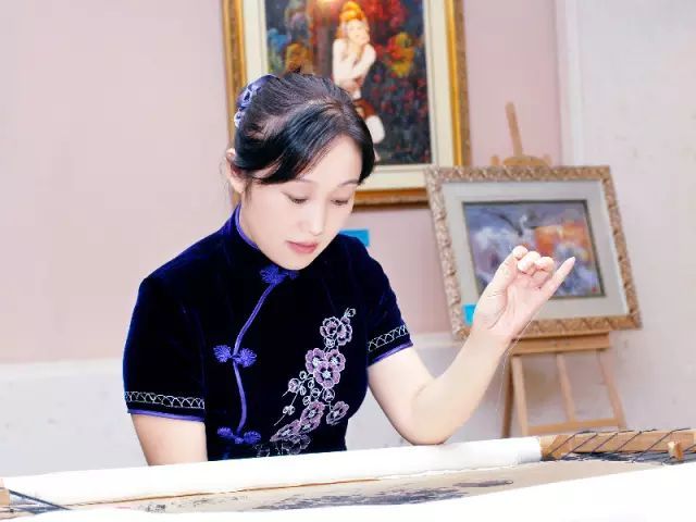 【喜迎十九大·文脉颂中华】匠心独绣，针尖上的镇湖苏绣，惊艳的可不只是时光……
