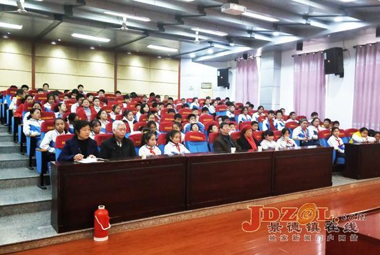 景德镇市关工委十九大精神宣讲走进昌河实验小学