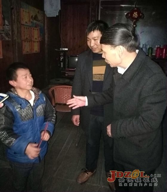 景德镇市委党校：举行县干班党性锻炼活动