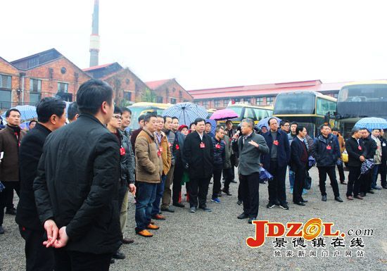 景德镇市“两会”代表委员喜看城市新变化
