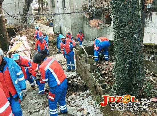 昌江环卫整治环境清理卫生死角