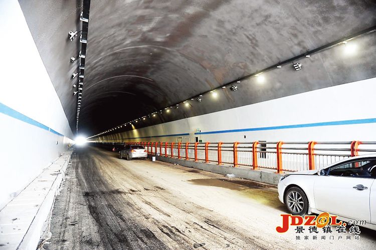 景德镇市“凤凰山隧道”主体工程基本完工