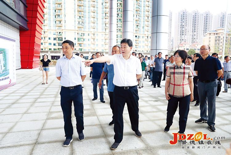 市“双创双修”领导小组第二次扩大会召开