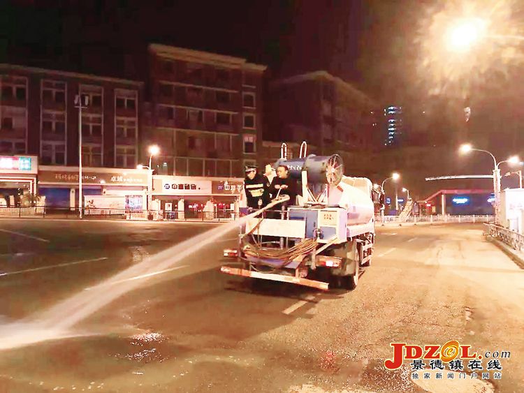 [双创双修]美丽城市“夜行人” 环境卫生“守护者”