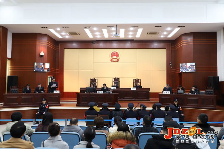 景市昌江法院公开审理首例涉恶案件