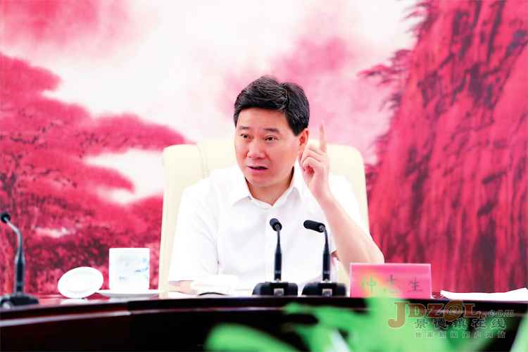 钟志生强调：切实保护好景德镇的绿水青山