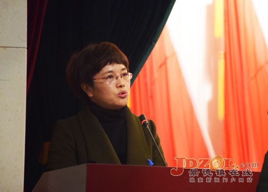 景德镇市政协委员方晓娟：加强农村污水治理