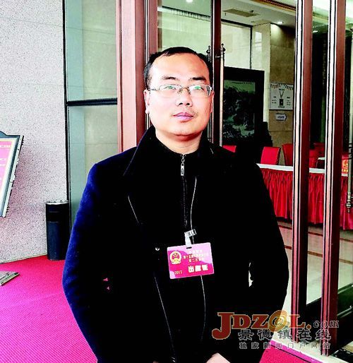 民办教育明天更美好—访市人大代表黎定焱